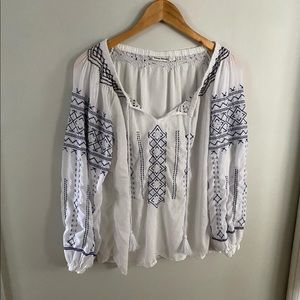 Roller rabbit small embroidered top